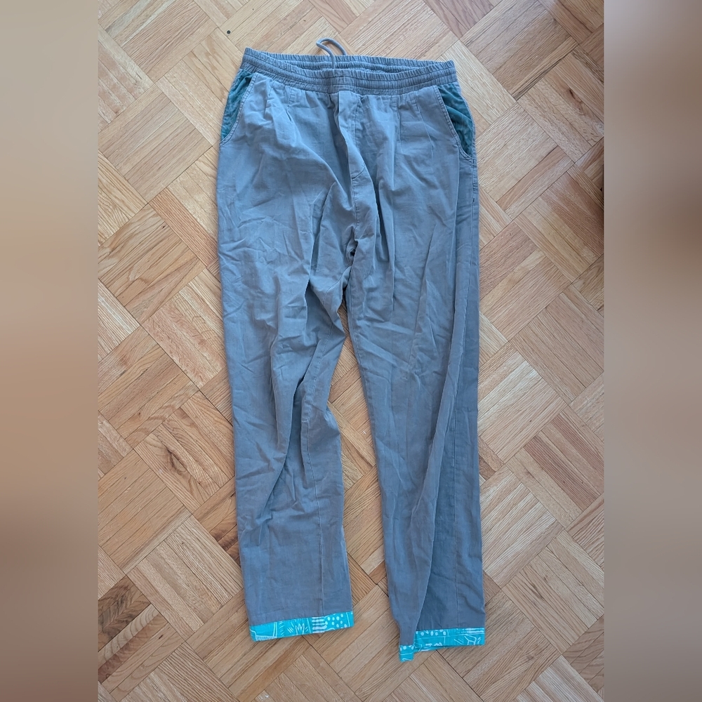 QuikSilver Grey Pants Stranger Things License